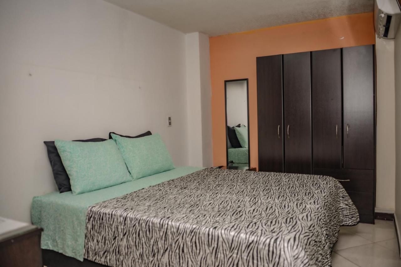 Calle 8 Suites Μεντεγίν Εξωτερικό φωτογραφία