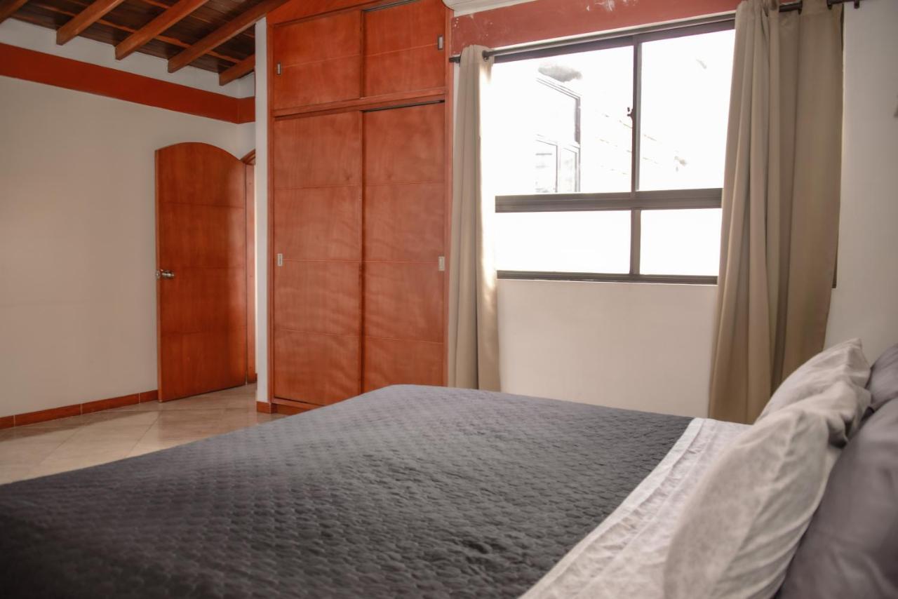 Calle 8 Suites Μεντεγίν Εξωτερικό φωτογραφία