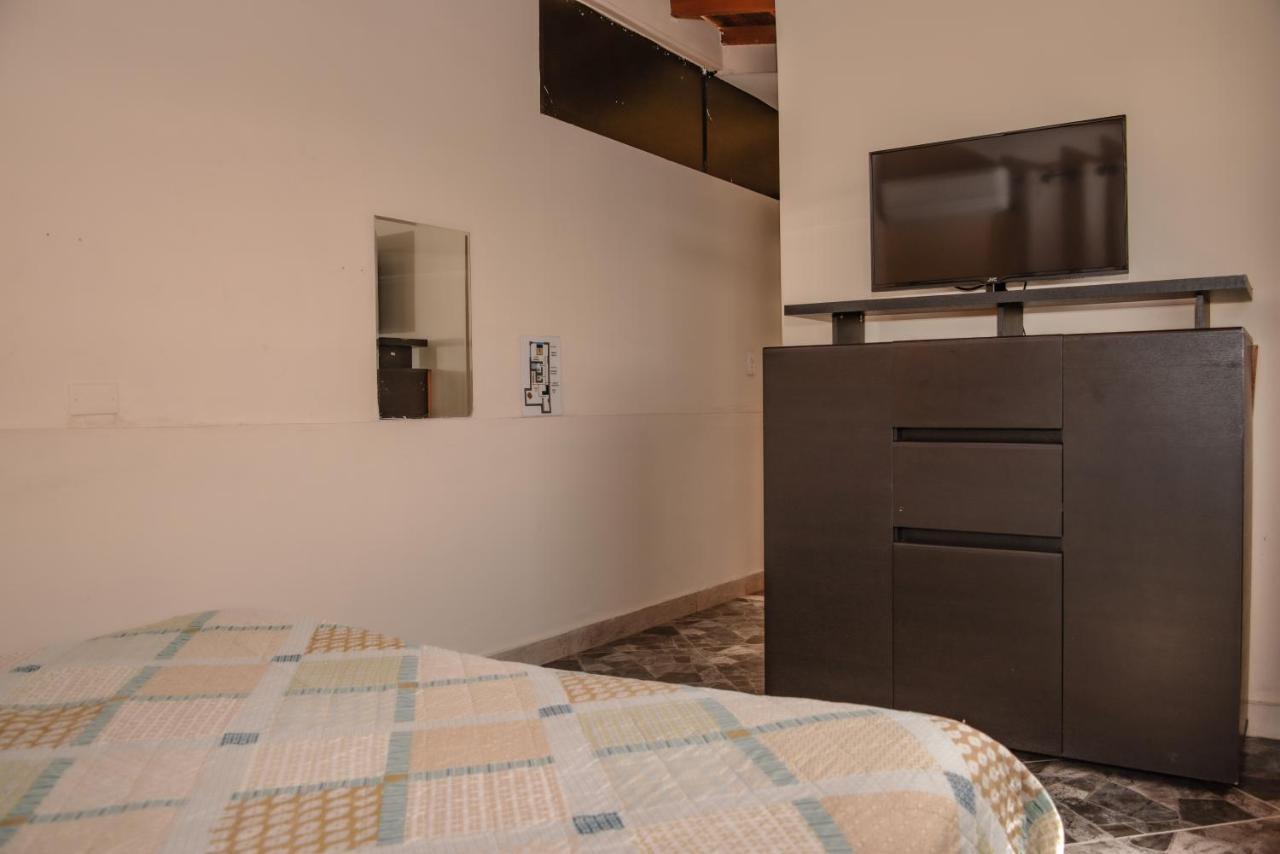 Calle 8 Suites Μεντεγίν Εξωτερικό φωτογραφία