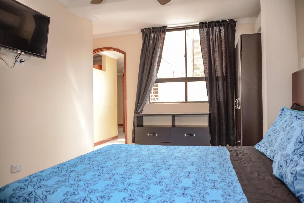 Calle 8 Suites Μεντεγίν Εξωτερικό φωτογραφία