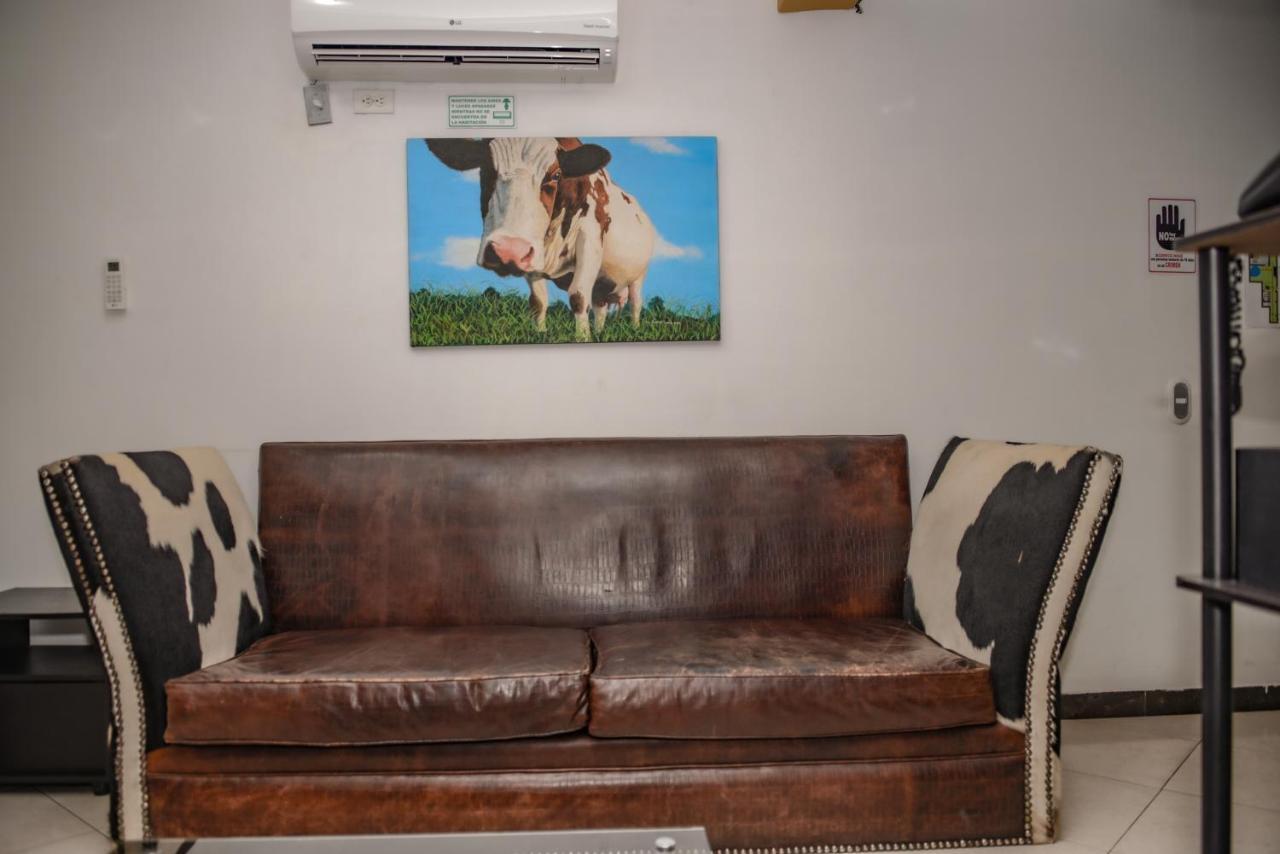 Calle 8 Suites Μεντεγίν Εξωτερικό φωτογραφία