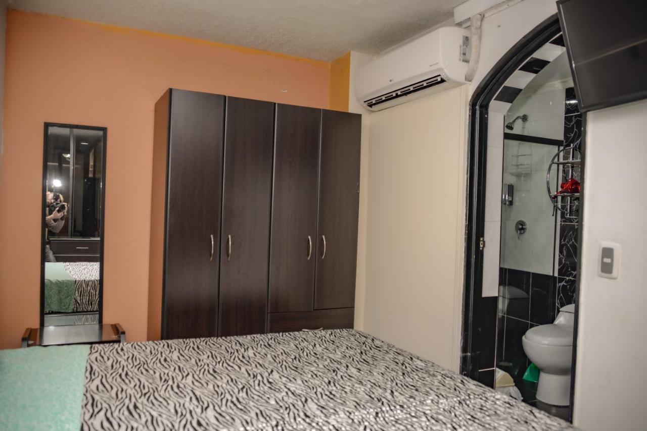 Calle 8 Suites Μεντεγίν Εξωτερικό φωτογραφία