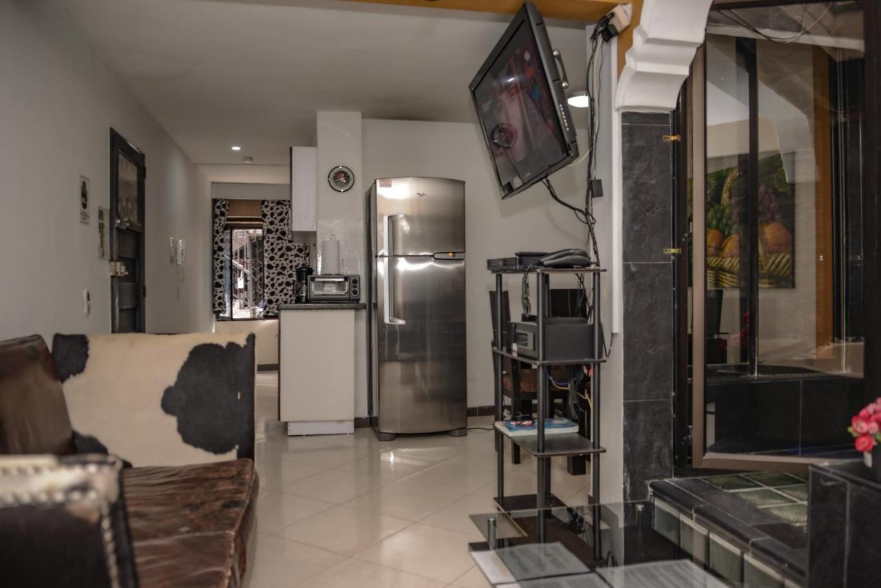 Calle 8 Suites Μεντεγίν Εξωτερικό φωτογραφία